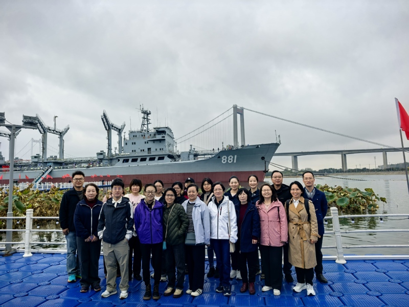 外国语学院分工会赴泰州组织秋游...