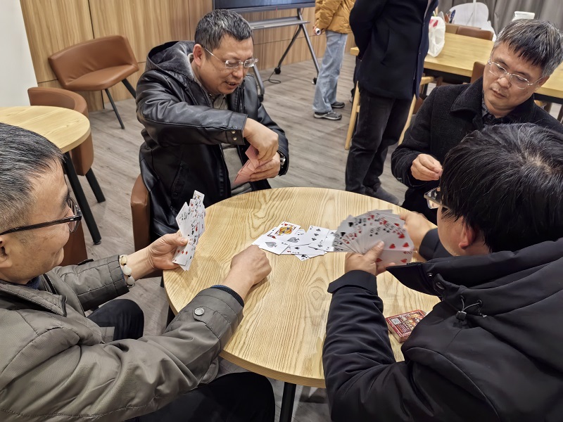 材料学院分工会开展“智慧碰撞 ...